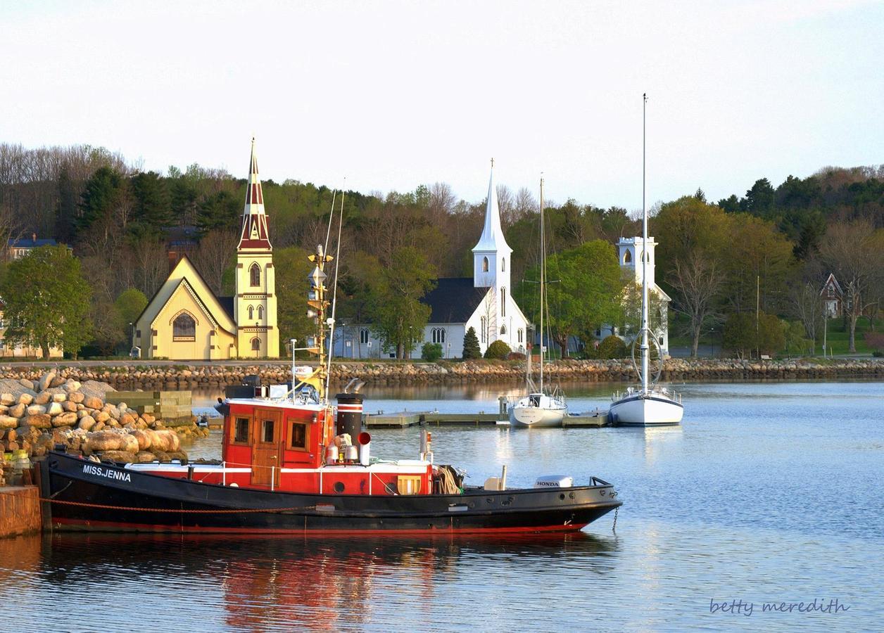 Mahone Bay Beach House Exterior photo